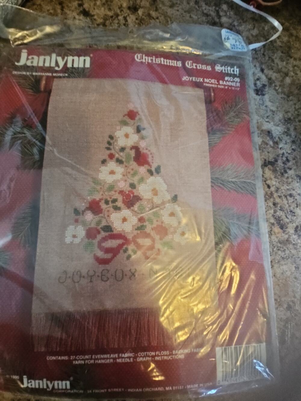 Janlynn Cross Stitch Kit JOYEUX NOEL BANNER Wonderful Vintage Project Lovely !